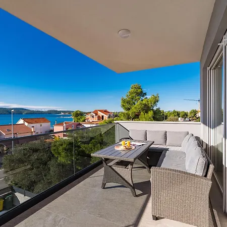 Luxury Tisa * ברודאריצה