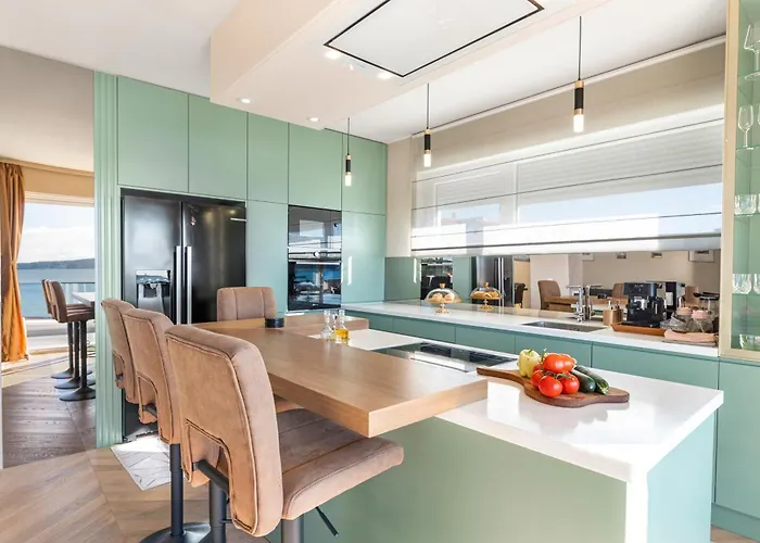 Luxury Tisa * ברודאריצה